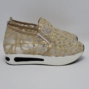 Women Sequined Mesh Slip-On Metallic Gold Glitter Embroidered Platform Sneakers